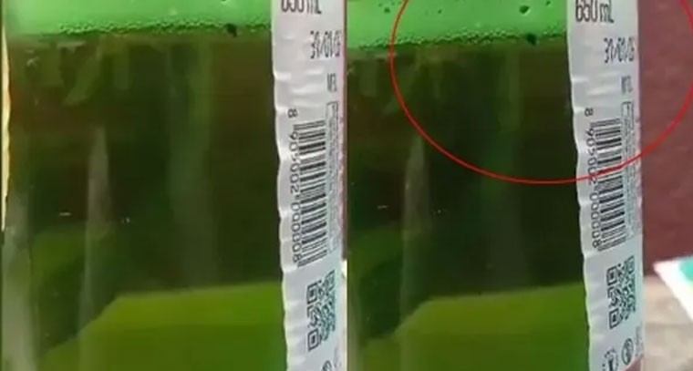  బీర్ బాటిల్‌లో కనిపించిన పురుగు