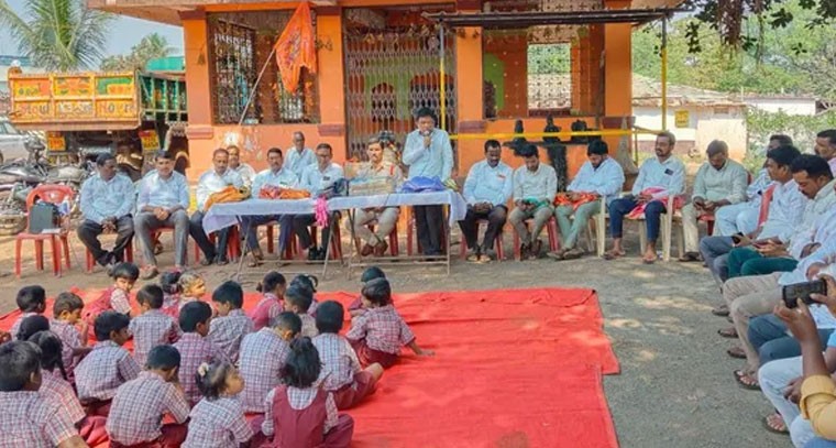 విద్యార్థులకు మంచి అలవాట్లు నేర్పాలి: హనుమంతరావు పాటిల్