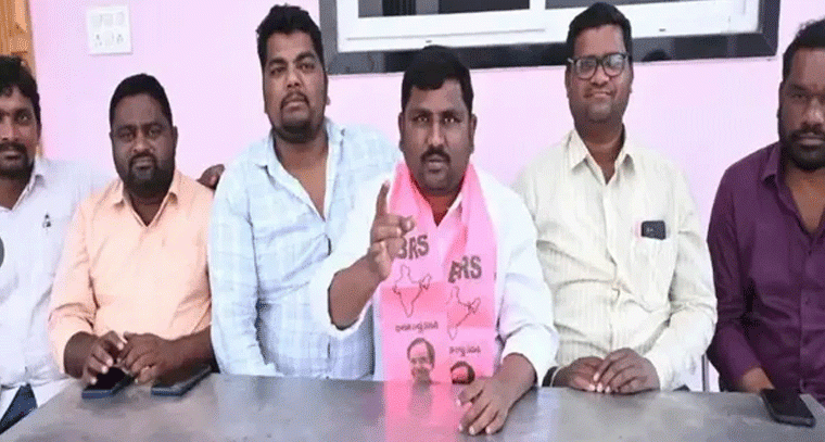 విద్యార్థుల ఆత్మహత్యలకు సీఎం రేవంతే కారణం