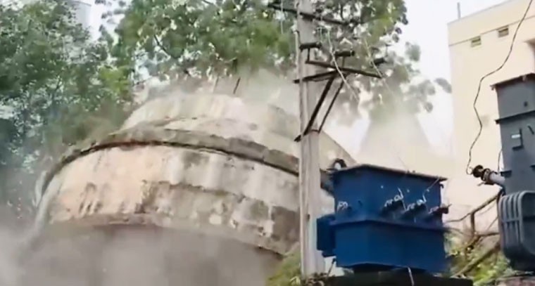 వెంగళరావు నగర్లో... ఉపయోగం లేని వాటర్ ట్యాంక్ కూల్చివేసిన హైడ్రా