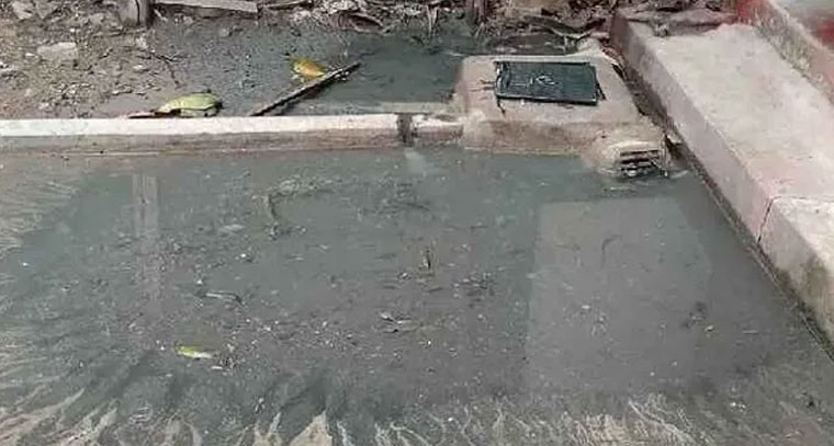 భద్రాచలంలో అస్తవ్యస్తంగా డ్రైనేజీ వ్యవస్థ