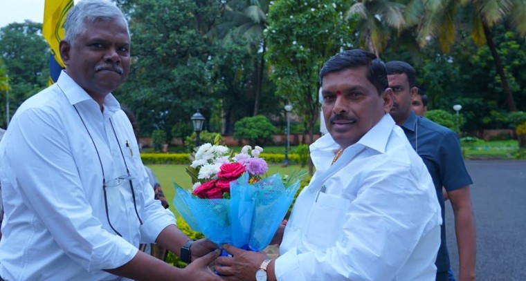 స్థానికులకు ఉద్యోగ అవకాశాలు కల్పించండి : బిహెచ్ఇఎల్ ఈడీని కోరిన ఎమ్మెల్యే జిఎంఆర్