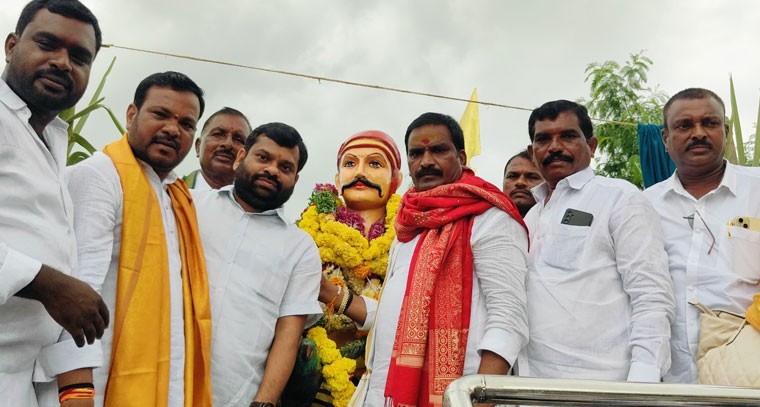  సర్దార్ సర్వాయి పాపన్న గౌడ్ గారు బహుజన చక్రవర్తి : ఆలేరు ఎమ్మెల్యే  బీర్ల ఐలయ్య