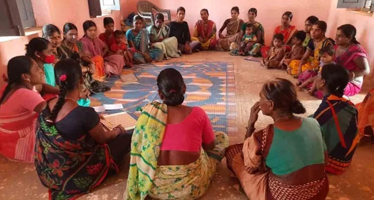 తెలంగాణలో మహిళా సంఘాలకు ప్రమాద,రుణ బీమా