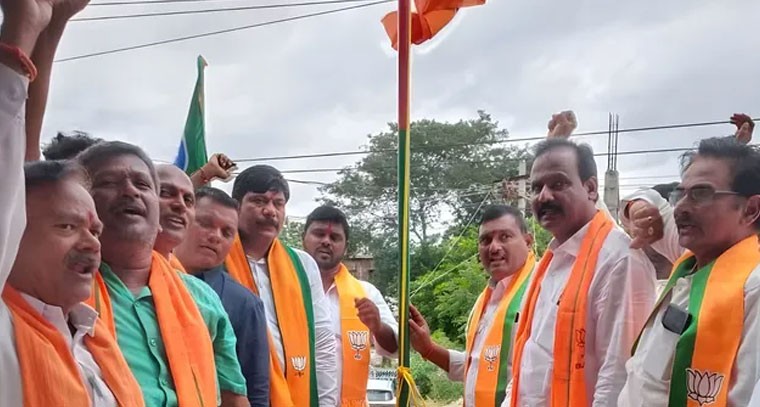 చింతకానిలో బీజేపీ కార్యాలయం ప్రారంభం