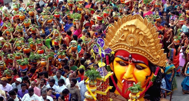 తెలంగాణలో బోనాల మహోత్సవం..