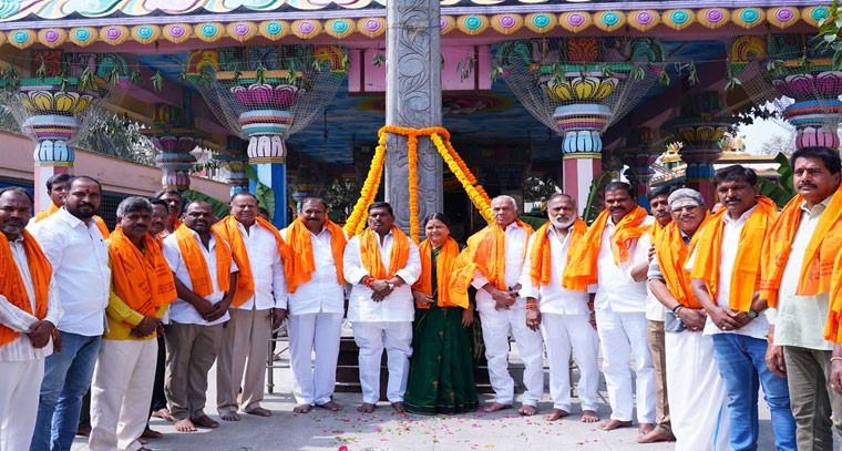 ఆలయ వార్షికోత్సవంలో పాల్గొన్న ఎమ్మెల్యే జిఎంఆర్ దంపతులు..