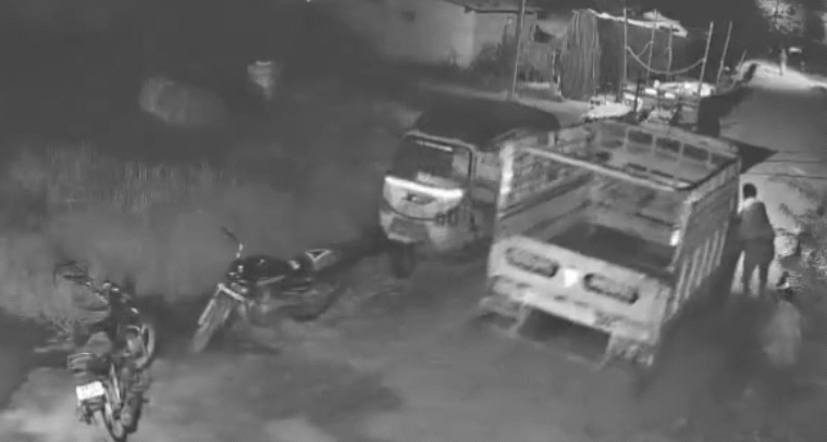 దూసుకెళ్లిన బొలెరో.. ఒకరికి తీవ్ర గాయాలు