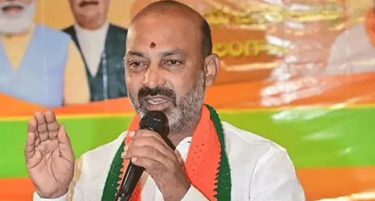 48 గంటల సమయం ఇస్తున్నా.. అధికారులకు బండి సంజయ్ వార్నింగ్