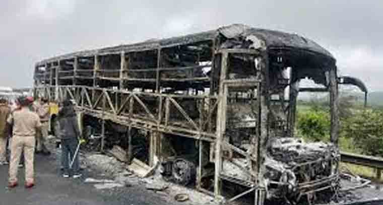 బస్సు ప్రమాద బాధితులకు రూ.5 లక్షల చొప్పున పరిహారం ప్రకటించిన తెలంగాణ ప్రభుత్వం 