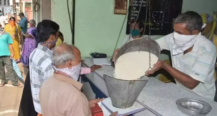 రేషన్‌ బియ్యం ప్లాస్టిక్‌ బియ్యం అనే అపోహ ప్రజలలో వ్యాపించింది.. 