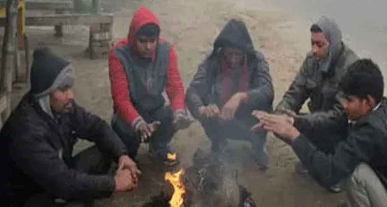 తెలంగాణలో చలి తీవ్రత: పలు జిల్లాలకు ఎల్లో అలర్ట్