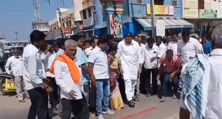 చిన్న శంకరం పేటలో కాంగ్రెస్ జయోత్సవ సంబరం