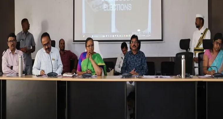 50శాతానికి మించకుండా రిజర్వేషన్లప్రక్రియ చేపట్టాలి: కలెక్టర్