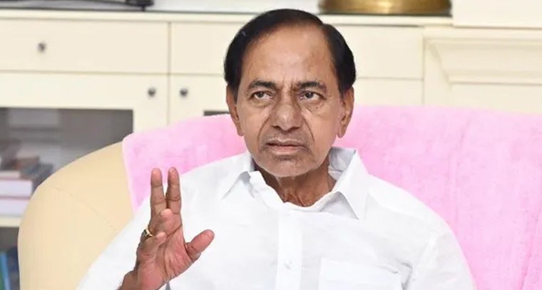 ఎర్ర‌వ‌ల్లి ఫాంహౌస్‌లో కీల‌క నేత‌ల‌తో కేసీఆర్ స‌మావేశం