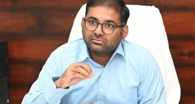 కుటుంబ ప్రయోజన పథకానికి దరఖాస్తులు: కలెక్టర్