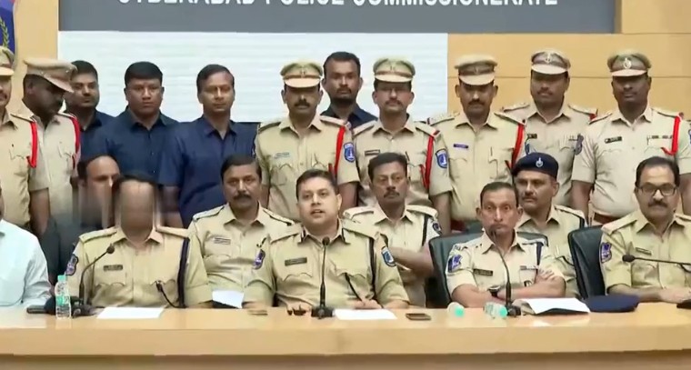 నిందితుడు మొదట్లో పోలీసులనే తప్పుదారి పట్టించాడు: సీపీ