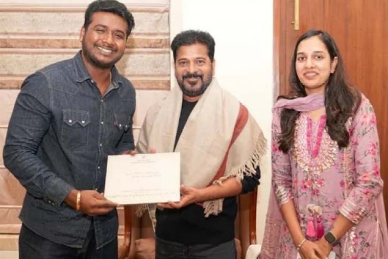 సీఎం రేవంత్ రెడ్డిని పెళ్లికి ఆహ్వానించిన గాయకుడు రాహుల్ సిప్లిగంజ్