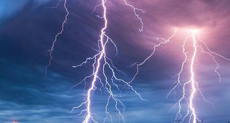 విషాదం.. పిడుగుపాటుతో ముగ్గురు మృతి