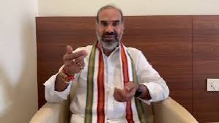 ఫార్ములా-ఈ కార్ రేస్ కేసులో కేటీఆర్‌కు భయం పట్టుకుందన్న ప్రభుత్వ విప్ ఆది శ్రీనివాస్ 