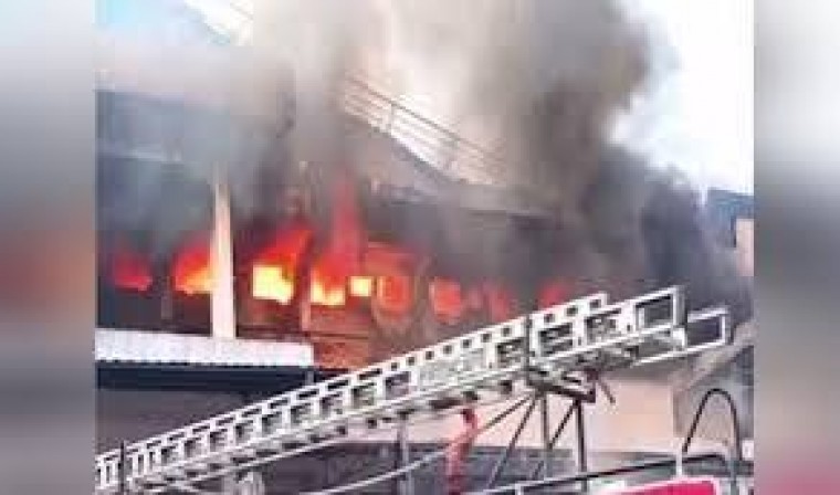 శివం రబ్బర్‌ పరిశ్రమలో ఒక్కసారిగా చెలరేగిన మంటలు