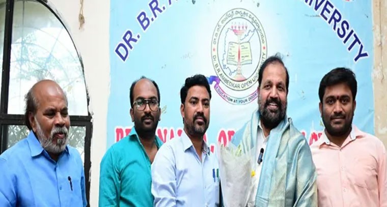 విద్యార్థులకు ఉచిత శిక్షణ