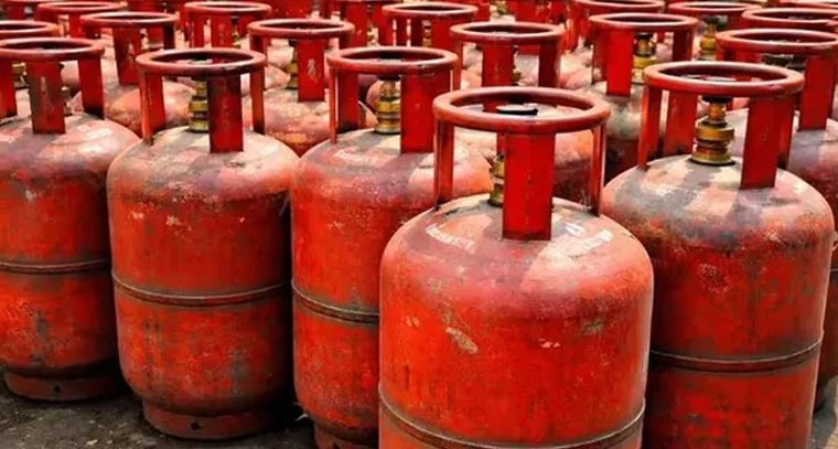 గ్యాస్ ఎఫెక్ట్.. హోటళ్లు, రెస్టారెంట్లు బంద్