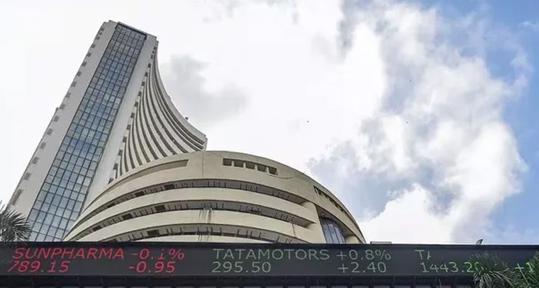 లాభాల్లో దేశీయ మార్కెట్ సూచీలు