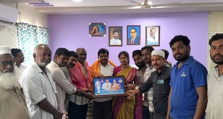 గద్వాల్ మున్సిపల్ చైర్ పర్సన్, వైస్ చైర్ పర్సన్ కు ఘన సన్మానం