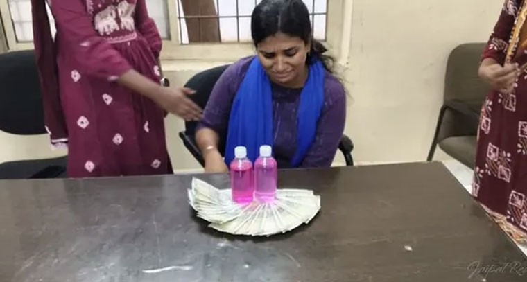 లంచం తీసుకుంటూ ఏసీబీకి చిక్కిన జీహెచ్ఎంసీ ఏఈ