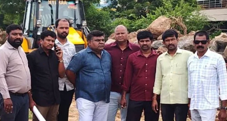 600 గజాల స్థలాన్ని కాపాడిన కాలనీ అసోసియేషన్