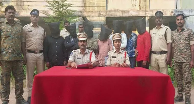 మాదకద్రవ్యాల నిర్మూలనపై కలెక్టర్, ఎస్పీ సమీక్ష