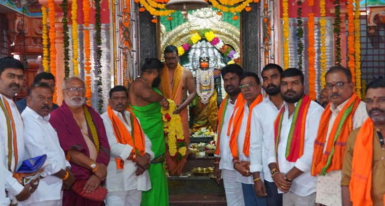 దేవాలయ వార్షికోత్సవంలో పాల్గొన్న ఎమ్మెల్యే జిఎంఆర్ 