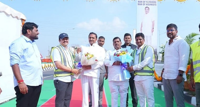 నూతనంగా నిర్మించిన ఫ్లై ఓవర్ ప్రారంభోత్సవ కార్యక్రమంలో PAC చైర్మన్  ఆరెకపూడి గాంధీ