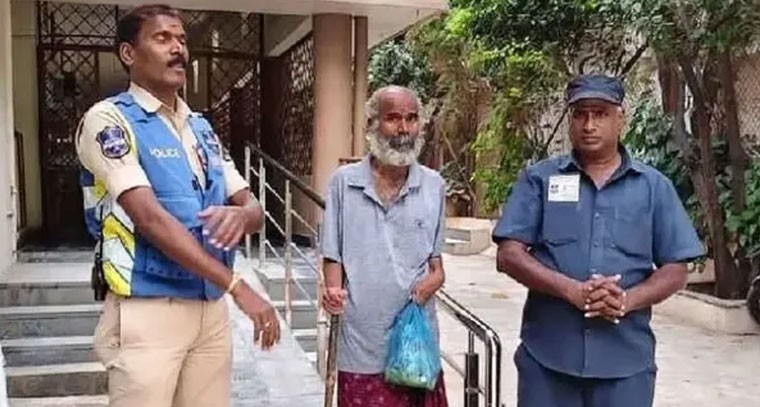 గాంధీ ఆవరణలోని అనాథలకు అండగా చిలకలగూడ పోలీసులు