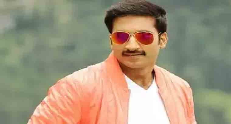 జూబ్లీహిల్స్ ఉప ఎన్నికల్లో ఓటు హక్కు వినియోగించుకున్న నటుడు గోపీచంద్