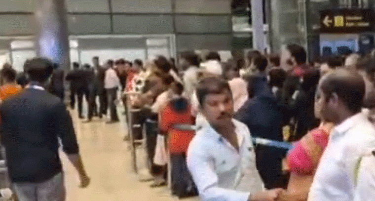 కేటీఆర్ చొరవతో స్వదేశానికి చేరుకున్న గల్ఫ్ బాధితుడు