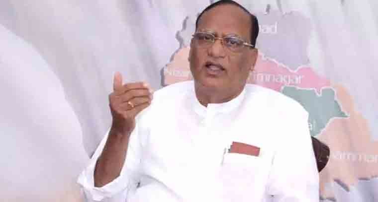 రాజకీయ నేతలు బాషా మార్చుకోవాలి 
