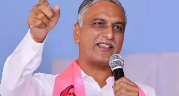 రియల్ ఎస్టేట్ కుప్పకూలింది: హరీష్ రావు