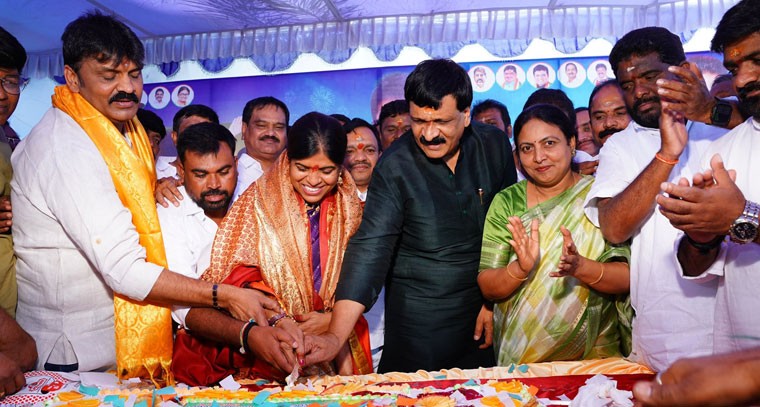 కన్నుల పండుగగా కార్పొరేటర్ జన్మదిన వేడుకలు 