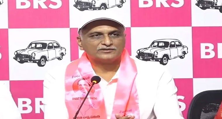 రేవంత్ రెడ్డి బిల్డప్ బాబాయ్: హరీశ్‌ రావు