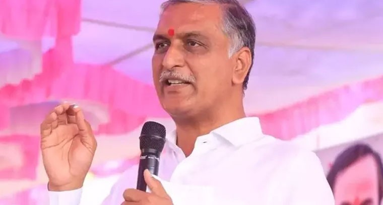 రేవంత్ రెడ్డి మొదటి మాటే తుస్సుమంది: హరీష్ రావు