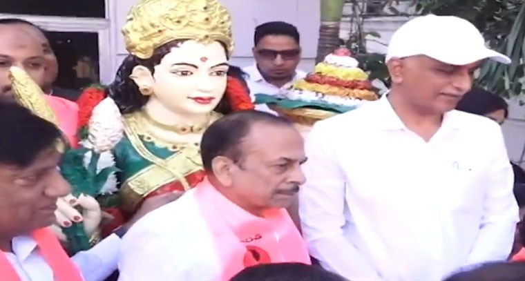 తెలంగాణ భవన్‌లో ఘనంగా విజయ్ దివస్ వేడుకలు 