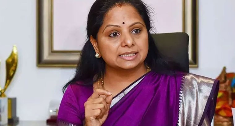 తెలంగాణకు పవన్ ఎప్పుడూ వ్యతిరేకమే: కవిత