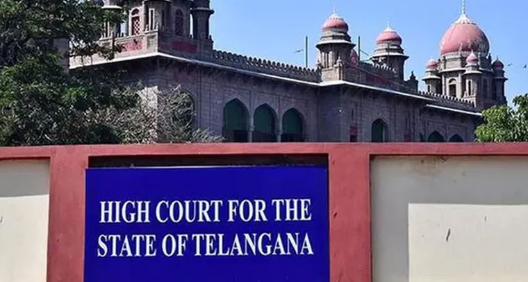 సోషల్ మీడియా కేసులపై తెలంగాణ హైకోర్టు సంచలన తీర్పు