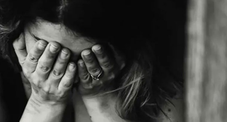 మహిళపై పోక్సో కేసు నమోదు