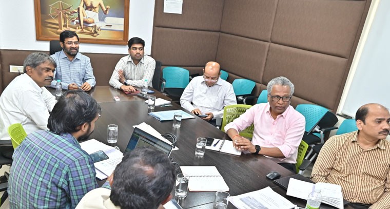 వాటర్ ఆడిట్ పై ప‌వ‌ర్ పాయింట్ ప్ర‌జెంటేష‌న్