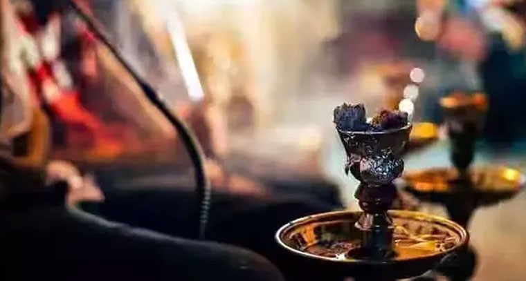 హుక్కా సెంటర్లపై పోలీసుల ఉక్కుపాదం