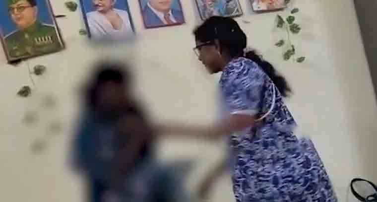 గురుకుల వసతి గృహంలో విద్యార్థినిని చితకబాదిన హాస్టల్ వార్డెన్