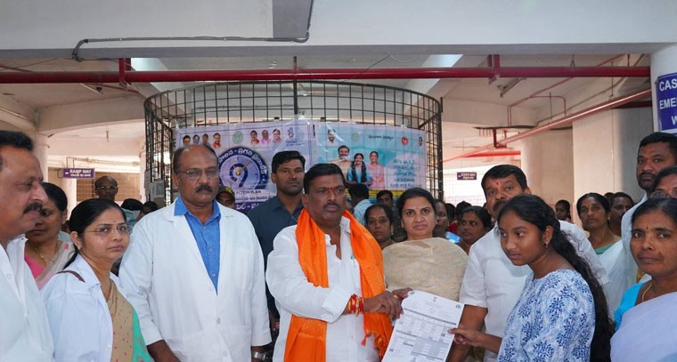 HPV వాక్సినేషన్ కార్యక్రమాన్ని ప్రారంభించిన ఎమ్మెల్యే జిఎంఆర్ 